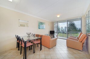 In-room dining - Ocean Court 8, 13 Lord Street, (Port Macquarie)