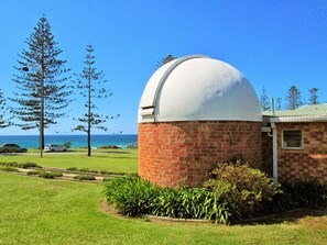 Property grounds - Ocean Court 8, 13 Lord Street, (Port Macquarie)