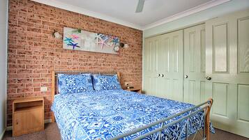 2 bedrooms, iron/ironing board