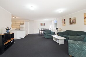 Living area - Portsea 16, 14 Surf Street, (Port Macquarie)