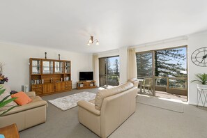 Living area - Quarterdeck 11, 7 Stewart Street, (Port Macquarie)