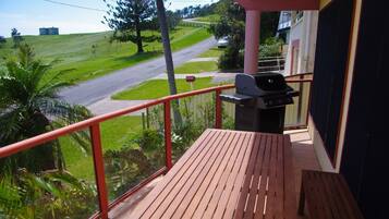 Villa (2 Bedrooms) | Balcony