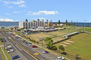 Aerial view - La Mer 16, 11 Owen Street, (Port Macquarie)