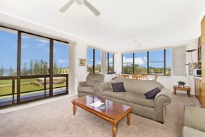 Living area - La Mer 16, 11 Owen Street, (Port Macquarie)