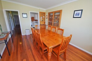 In-room dining - Clear Water House, 6 Hodgson Street (Crescent Head)