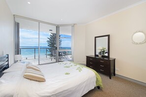 3 bedrooms - Sandcastle 407, 12-24 William Street, (Port Macquarie)