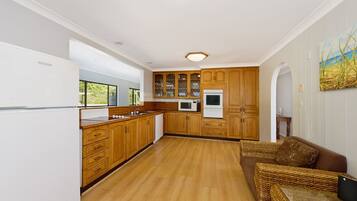 ู
ููุฑููููุ ุบุณุงูุฉ ุฃุทุจุงู