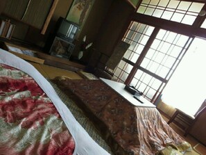 Japanese Style Room for 3 Guests | Free WiFi - Seikaso (Kunisaki)