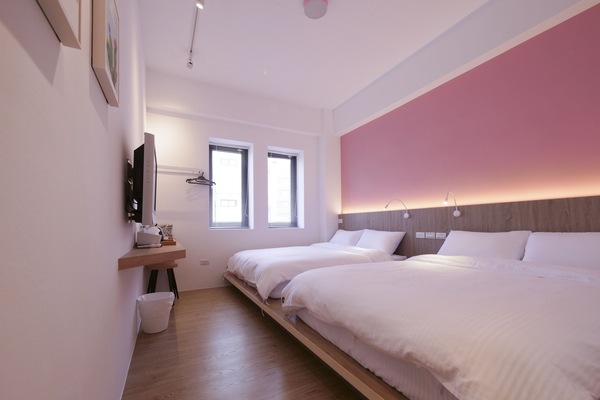 Classic Quadruple Room, 2 Double Beds | Desk, blackout drapes, free WiFi, bed sheets