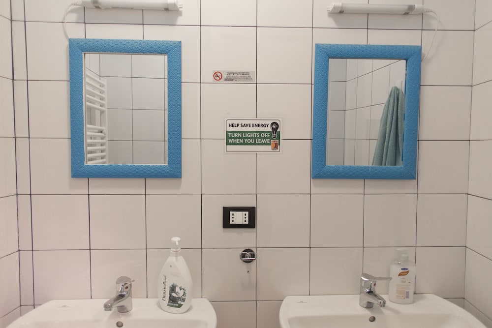 Manena Hostel Genova by null