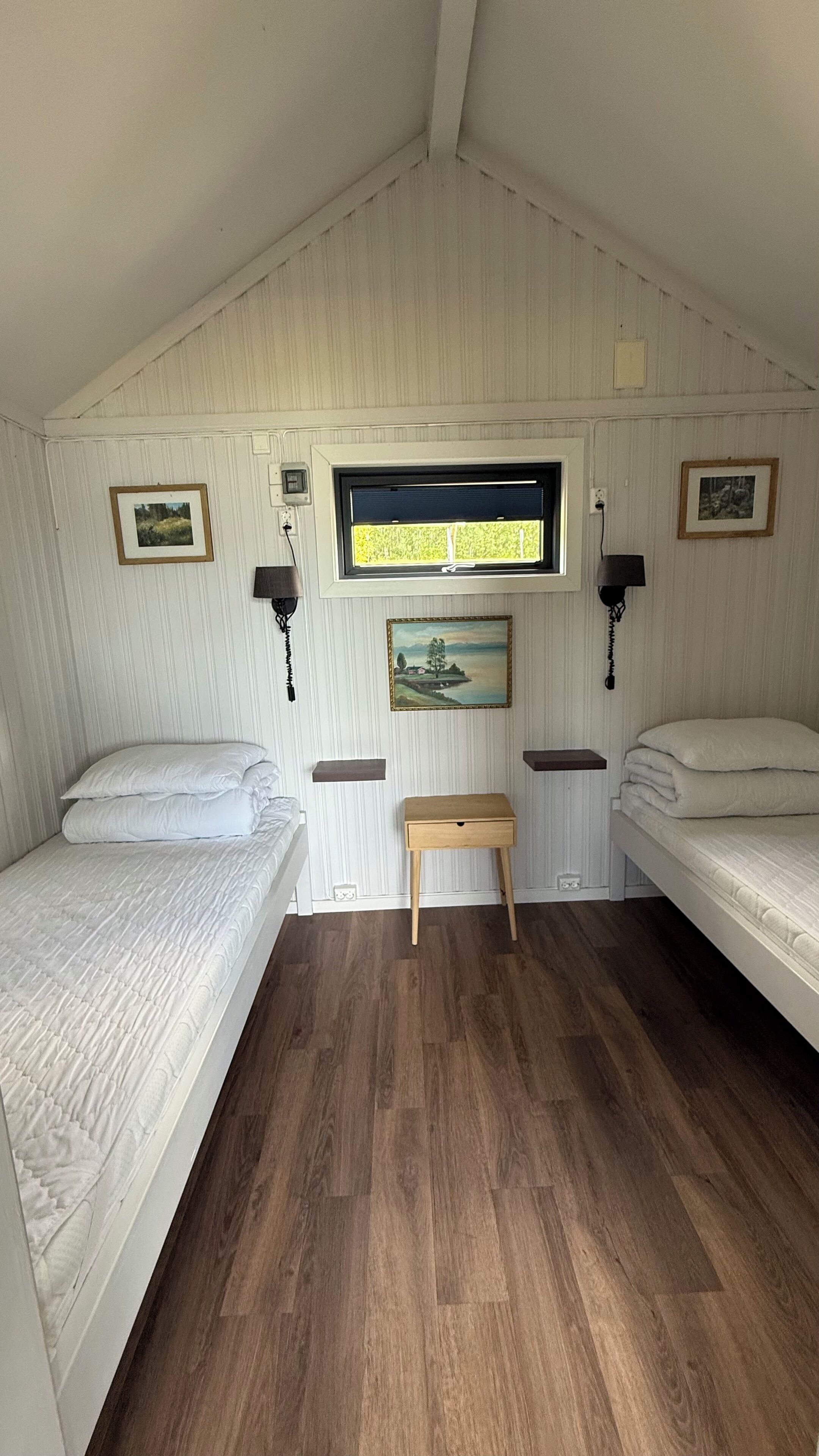 Basic Cabin, 1 Bedroom, Shared Bathroom, Sea View | Individually decorated, individually furnished, iron/ironing board