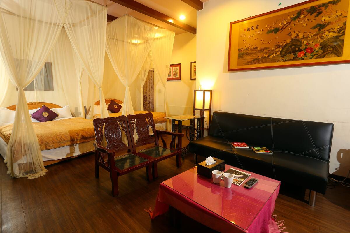 Family Quadruple Room | Desk, blackout curtains, rollaway beds, free WiFi