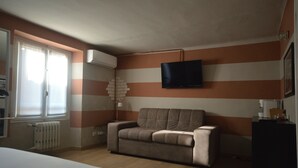Unclassified image, 3 of 83, button - Room Verona Ai Conti (Verona)