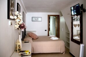 Double Room, City View | In-room safe, desk, free WiFi, bed sheets