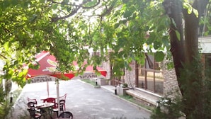 Terrace/patio - Lucky Hotel (Tbilisi)