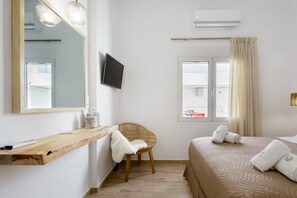 Luxury Villa, Beach View, Beachfront | 2 bedrooms, premium bedding, in-room safe, blackout curtains - Seashell Suite by the Sea (Hersonissos)