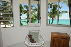 Biệt thự, 4 phòng ngủ | 4 phòng ngủ, trang trí khác biệt, khu vực làm việc phù hợp cho laptop 