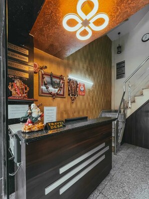 Reception - Hotel SLE Residency (Varanasi)