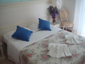 Desk, free WiFi, bed sheets, wheelchair access - Hotel Arcade (Rimini)