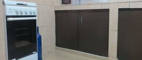 Comfort Apartment, 1 Bedroom, City View | Private kitchen