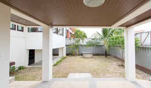 3-Bedroom Pool Villa | Terrace/patio - Lemon House (Rawai)