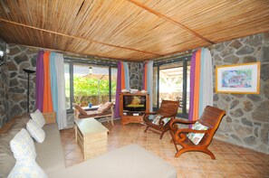 빌라, 침실 3개 | 거실 | TV, DVD 플레이어