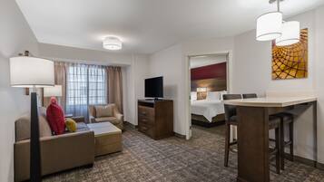 1 slaapkamer, luxe beddengoed, pillowtop-bedden, een bureau