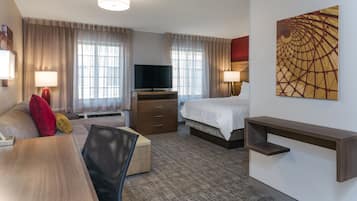 1 bedroom, premium bedding, pillow-top beds, desk