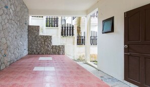 Casa básica | Terraza o patio