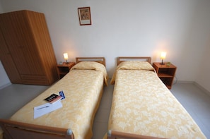 Kalis bunyi, katil bayi/kot (surcaj), Wi-fi percuma 