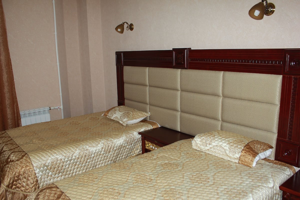 1 bedroom, premium bedding, desk, iron/ironing board