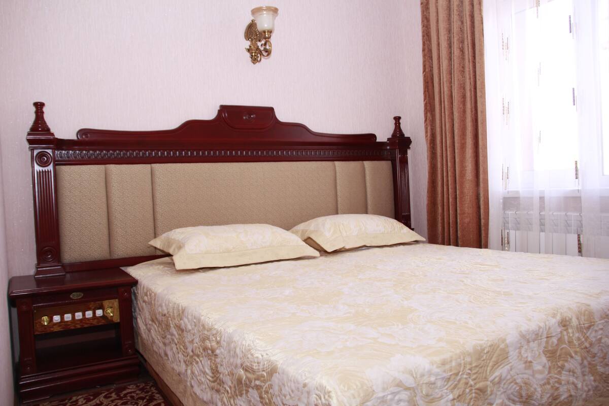 1 bedroom, premium bedding, desk, iron/ironing board