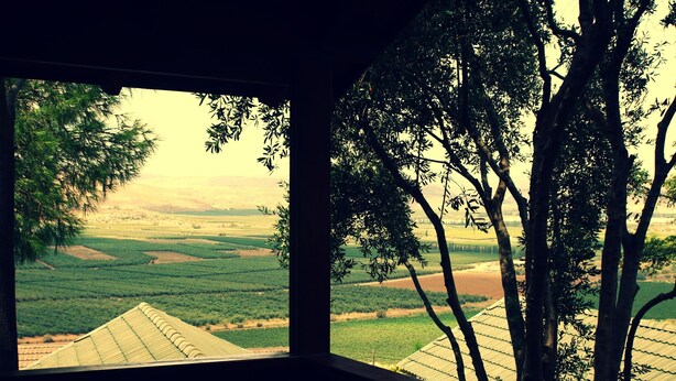 Balcony - Aviv Bakerem (Mevoot HaHermon)