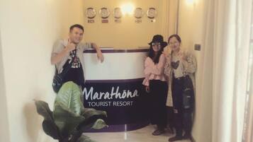 Check-in/check-out kiosk