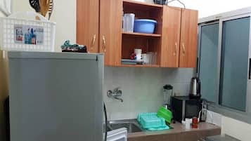 Comfort-Apartment | Eigene Küche | Großer Kühlschrank, Mikrowelle, Ofen, Herdplatte