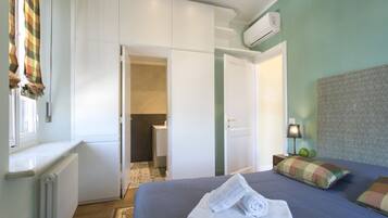 2 habitaciones, tabla de planchar con plancha, wifi y ropa de cama