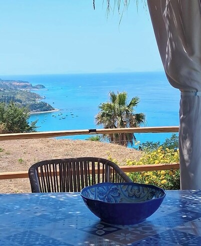 Sea view villa with pool near Tropea