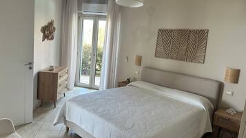 2 Schlafzimmer, BĂŒgeleisen/BĂŒgelbrett, Reisekinderbett, kostenloses WLAN