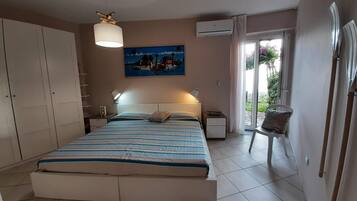 2 bedrooms, iron/ironing board, travel crib, free WiFi