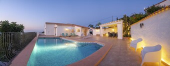 VILLA WITH PRIVATE POOL, BEAUTIFUL VIEWS!