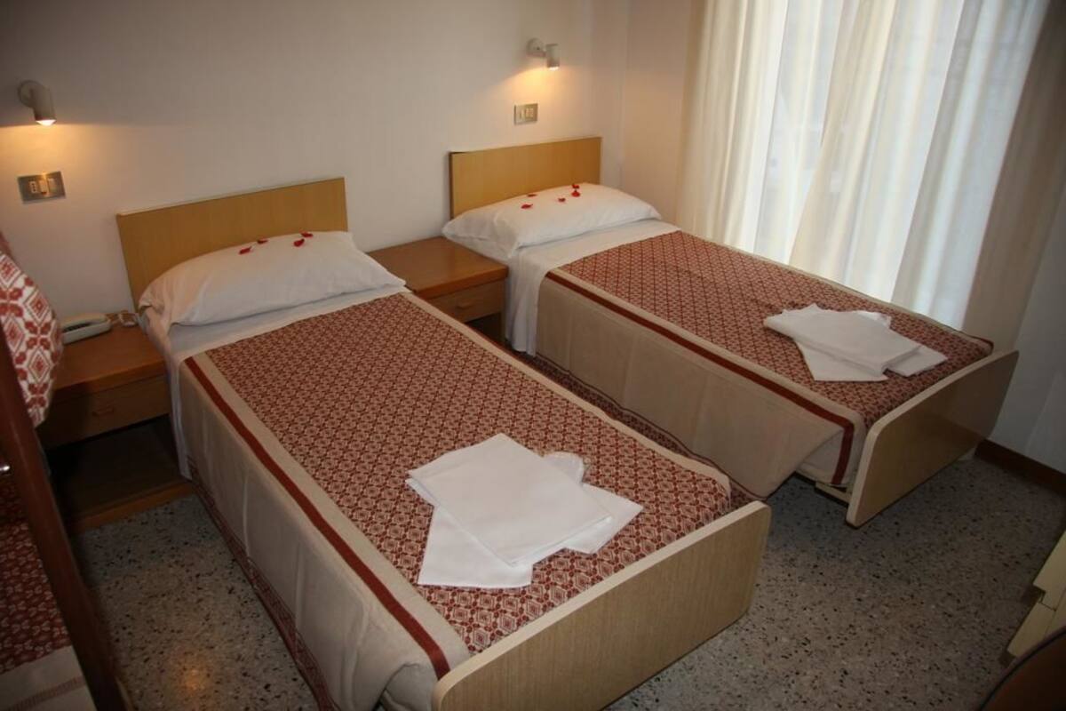 Free WiFi, bed sheets