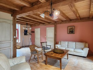 Family House, 5 Bedrooms (La Tabatiere classé 4*) | Living area - Le Domaine de Pecany (Le Buisson-de-Cadouin)