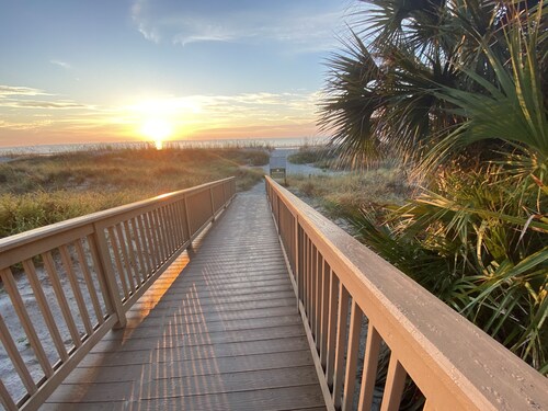 499 Captains Cove - Tilava Beachside Townhome Palmetton dyynissä