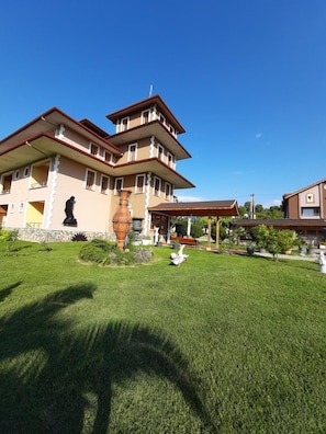Exterior - Mertur Hotel (Ciftlikkoy)