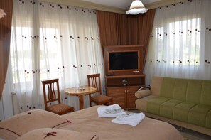Standard Triple Room | View from room - Mertur Hotel (Ciftlikkoy)