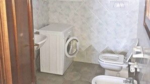 Ảnh chưa phân loại, 3 trong số 14 ảnh, nút
