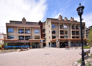 Condo, 2 Bedrooms | Exterior