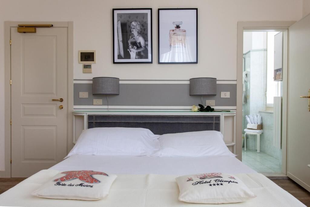Suite (Connecting Double Room)