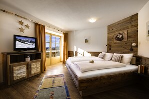 Apartment, Kochnische (Dachsbau) | Hochwertige Bettwaren, Zimmersafe, Schreibtisch, Verdunkelungsvorhänge