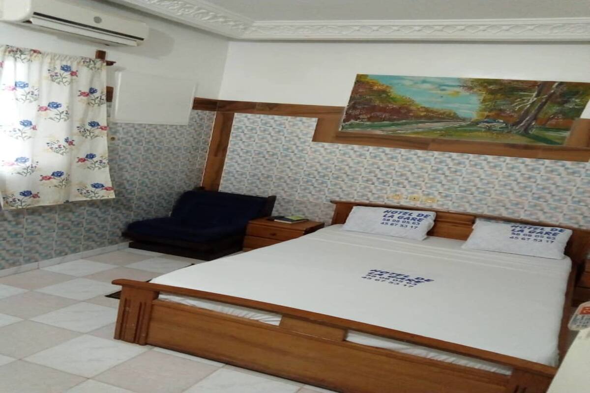 Habitación estándar, no fumadores | Sábanas de algodón egipcio, ropa de cama de alta calidad, escritorio